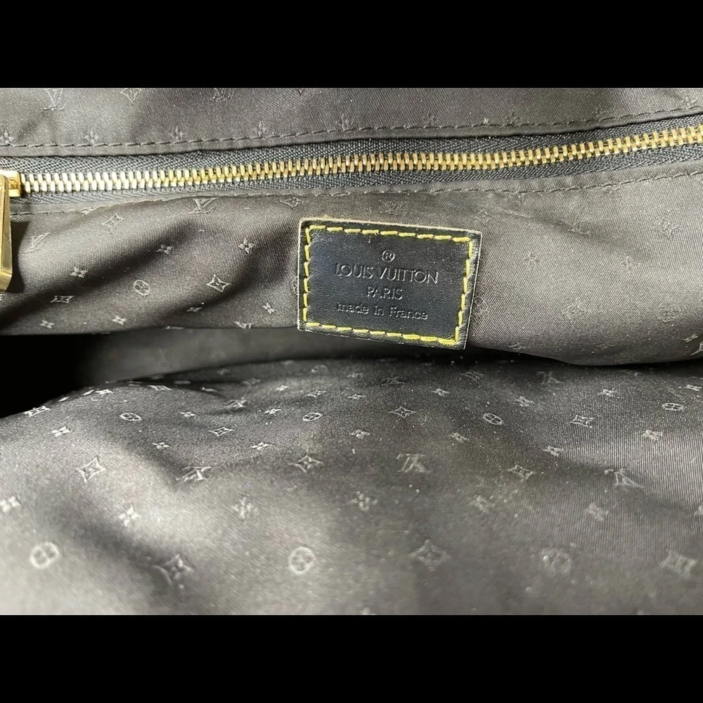 Authentic Louis Vuitton Suhali L'Ingenieux PM Black Leather DR Satchel Handbag
